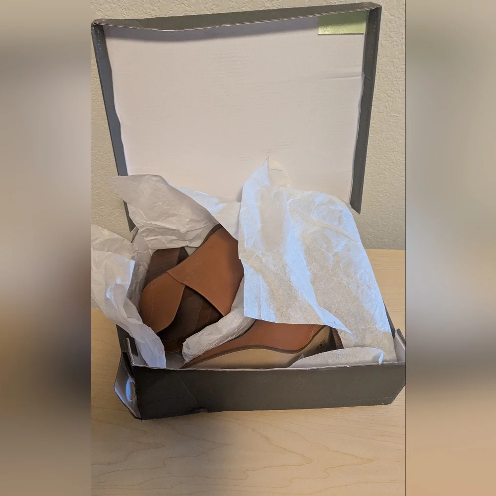 Arezzo Tan Leather Ankle Booties with Pointed Toe - Picture 11 of 12